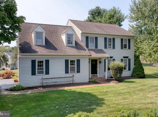 150 Briar Hill Rd, Lititz, PA 17543