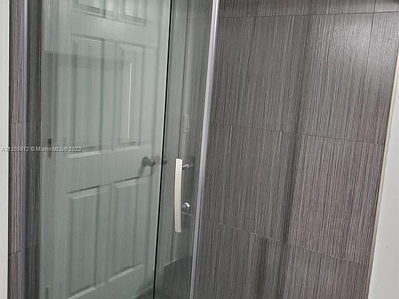 5th image of 4070 Timber Cove Ln #4070