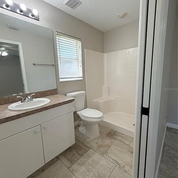 3175 Wentworth St — Photo 13
