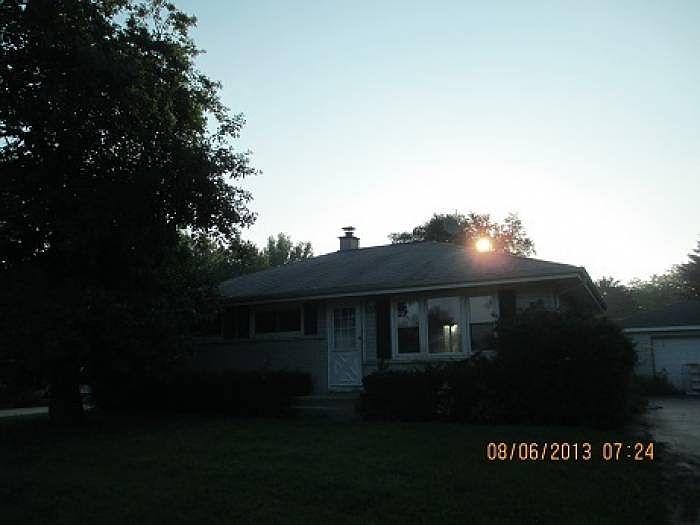 2nd image of 4901 Parry Ave