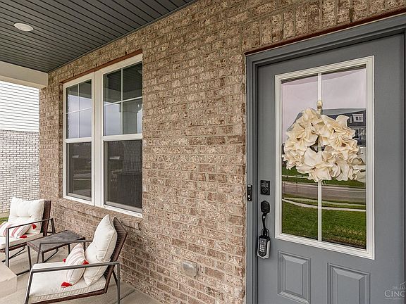 5th image of 9292 Gardenside Ln