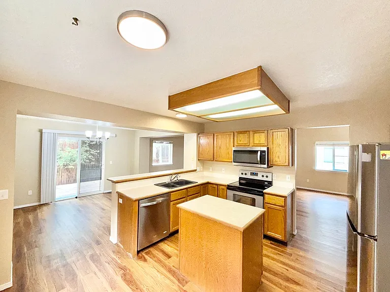 6050 Emma Ln — Photo 6