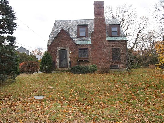 2nd image of 25 Orchard Ave