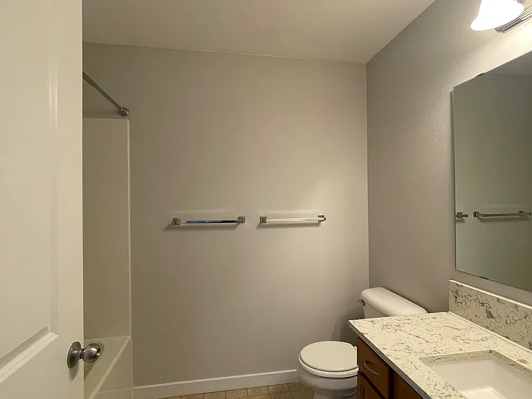 Upstairs Second Bath