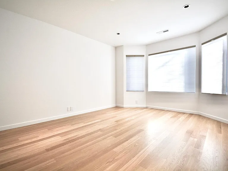 120 Randall St #120 — Photo 36