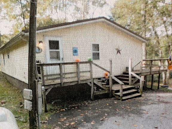 Side and drive from hill