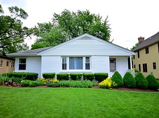 444 E May St, Elmhurst, IL