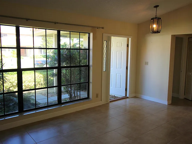 434 SW 15th Dr — Photo 19