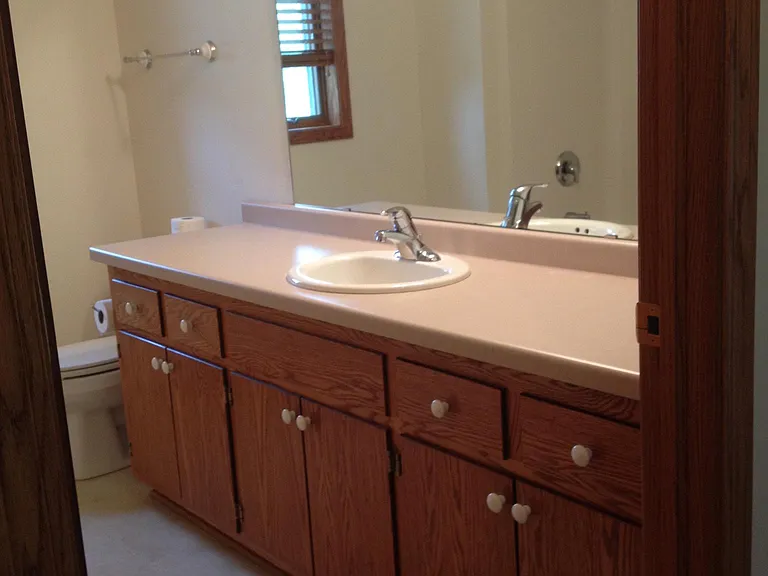 2nd floor bathroom