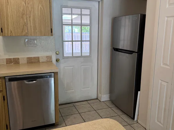 17400 W Carnegie Cir, Fort Myers, FL 33967