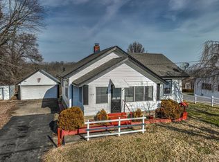 1614 Smith Rd, Hamilton, OH 45013