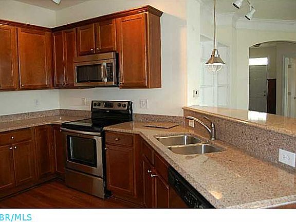 3rd image of 5634 Broome Dr