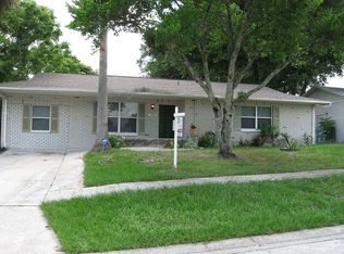 1308 Oak Valley Dr, Seffner, FL 33584