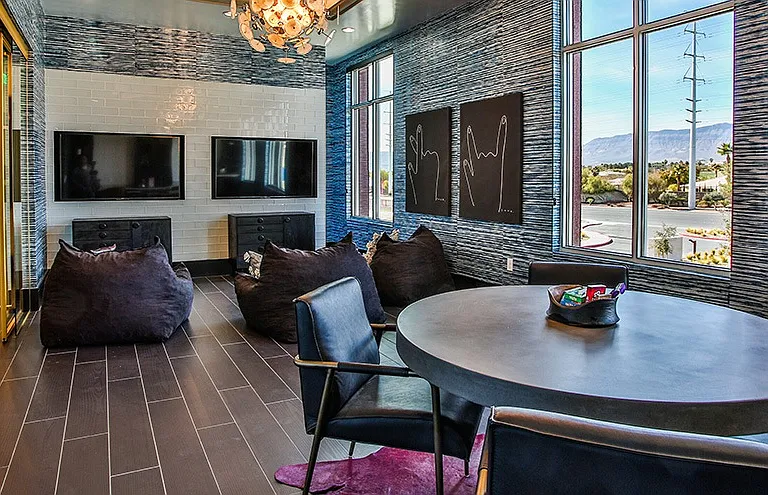 Aster Blue Diamond Apartments — Photo 12
