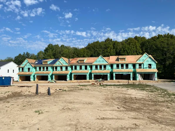 3325 Kings River St SW Unit 47, Wyoming, MI 49418