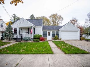 1027 S Webster St, Jackson, MI 49203