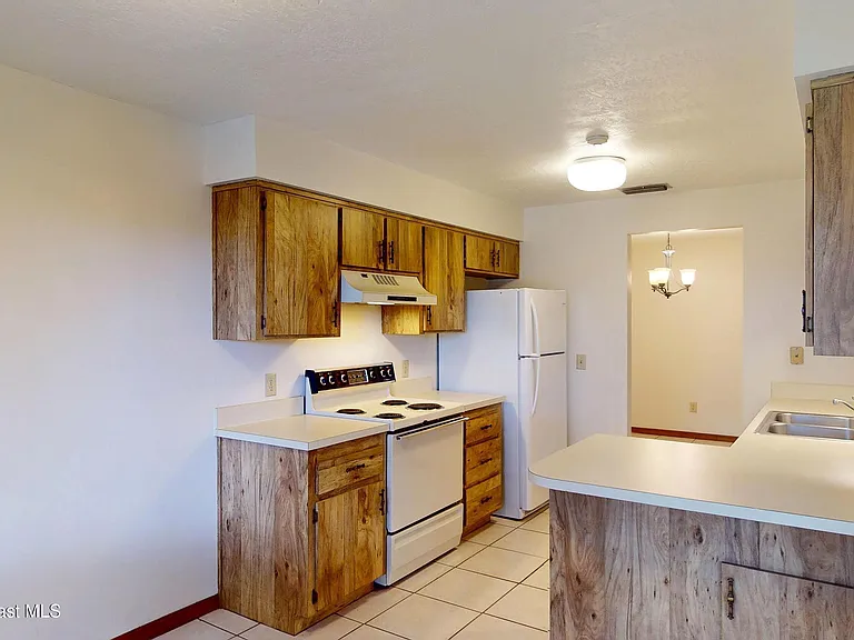 9017 Manchester Ln #21E — Photo 9