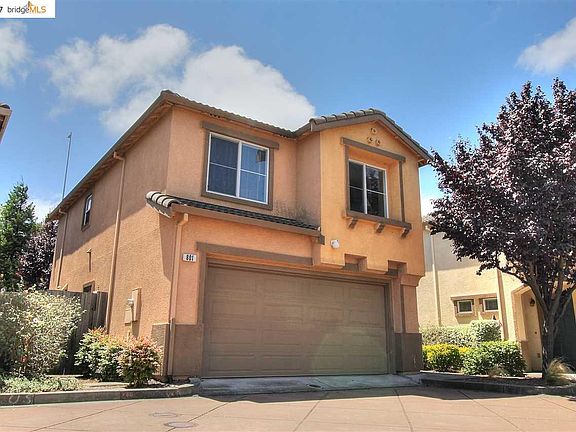 2nd image of 801 Poppy Ct