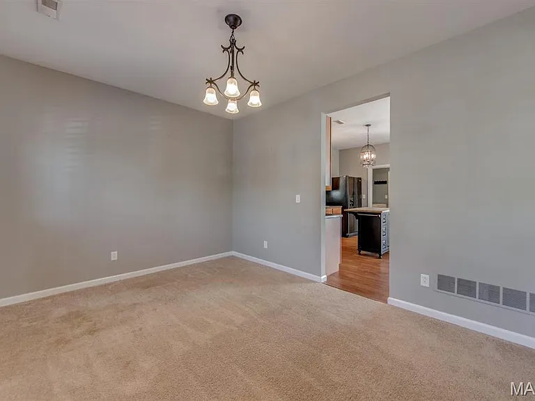 110 Hawks Haven Dr — Photo 8