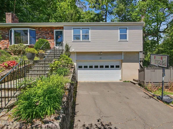 15A Hickory Dr, Greenwich, CT 06831