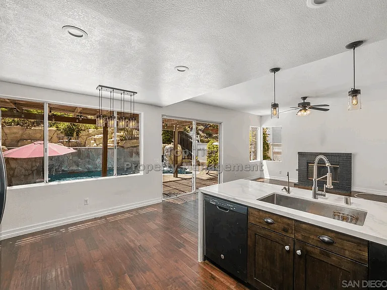 1690 Mountain Pass Cir — Photo 4