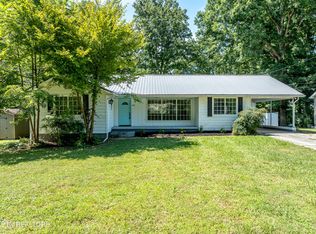 2109 Compton Dr, Maryville, TN 37804