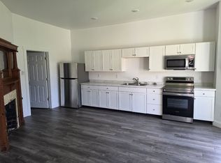 308 Hill St #2, Dubuque, IA 52001