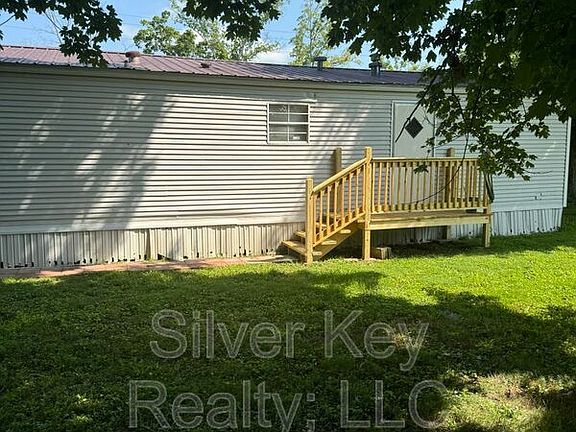 3rd image of 115 Barnett St