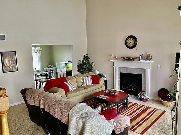 4th image of 589 Turnbury Ct W