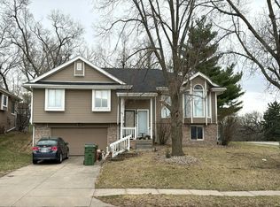 103 Gregg Pl, Bellevue, NE 68005