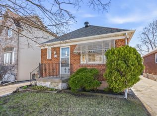 62 Binswood Ave, Toronto, ON