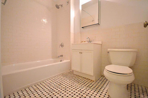 Rented by REAL New York | media 35