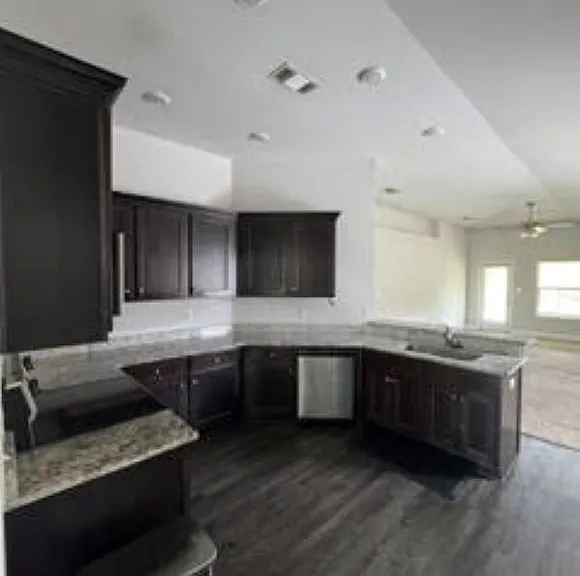 18194 Tiffany Renee Dr — Photo 4