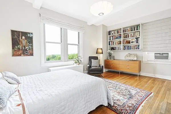 Sold by Avenue Sotheby's International Realty | media 28