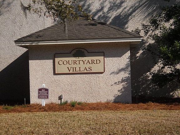 2nd image of 104 Courtyard Villas Unit E7