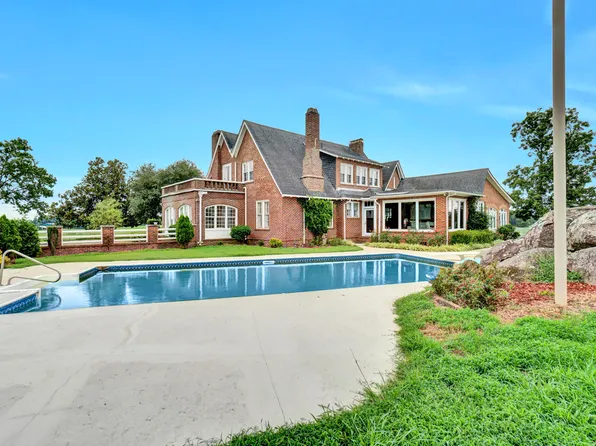 2565 Highway 560, Kinards, SC 29355