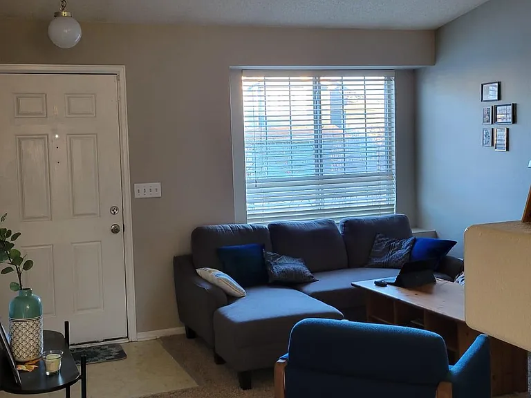 5734 W 118th Pl — Photo 4