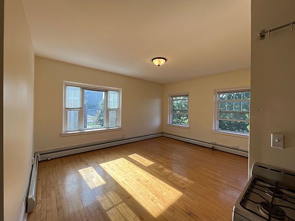 4th image of 178 Summit Ave APT 302