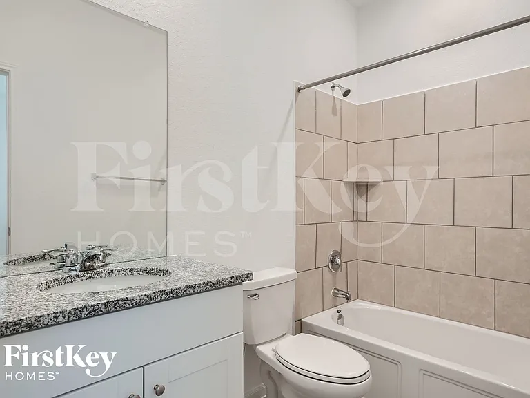 1204 Treehouse Ln — Photo 21