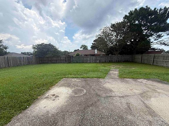 3rd image of 2029 Coral Reef Rd