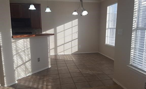 5th image of 2632 Century Park Blvd Unit 1