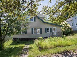 821 N 40th Ave W, Duluth, MN 55807