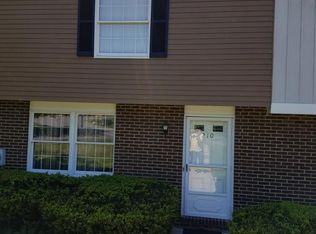 210 Countryside Dr #ROBINSON, Mc Kees Rocks, PA 15136