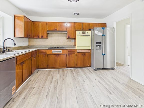 2nd image of 610 Tucker Avenue