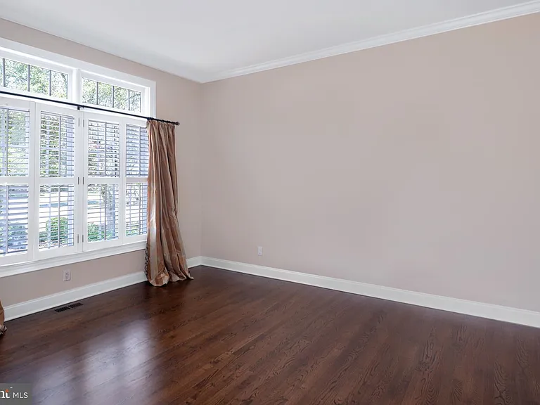 3 Maidstone Ct — Photo 15
