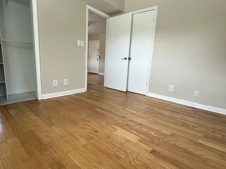 1231 SE 1st St #14 — Photo 7