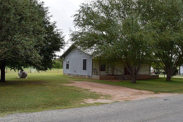 1st image of 405 Gooch Ave