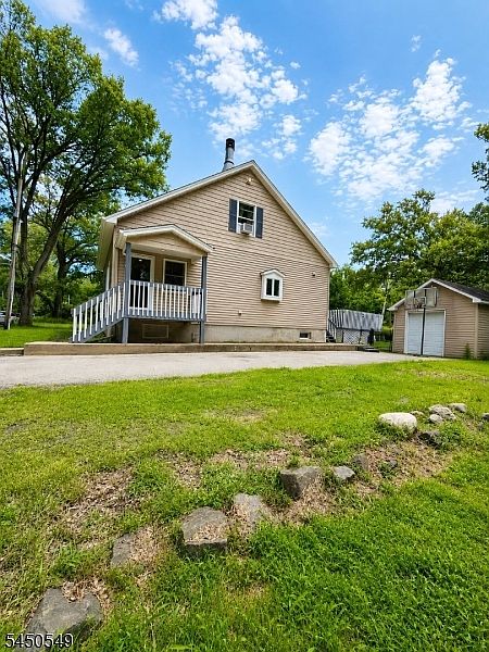 1st image of 33 Harrison Rd