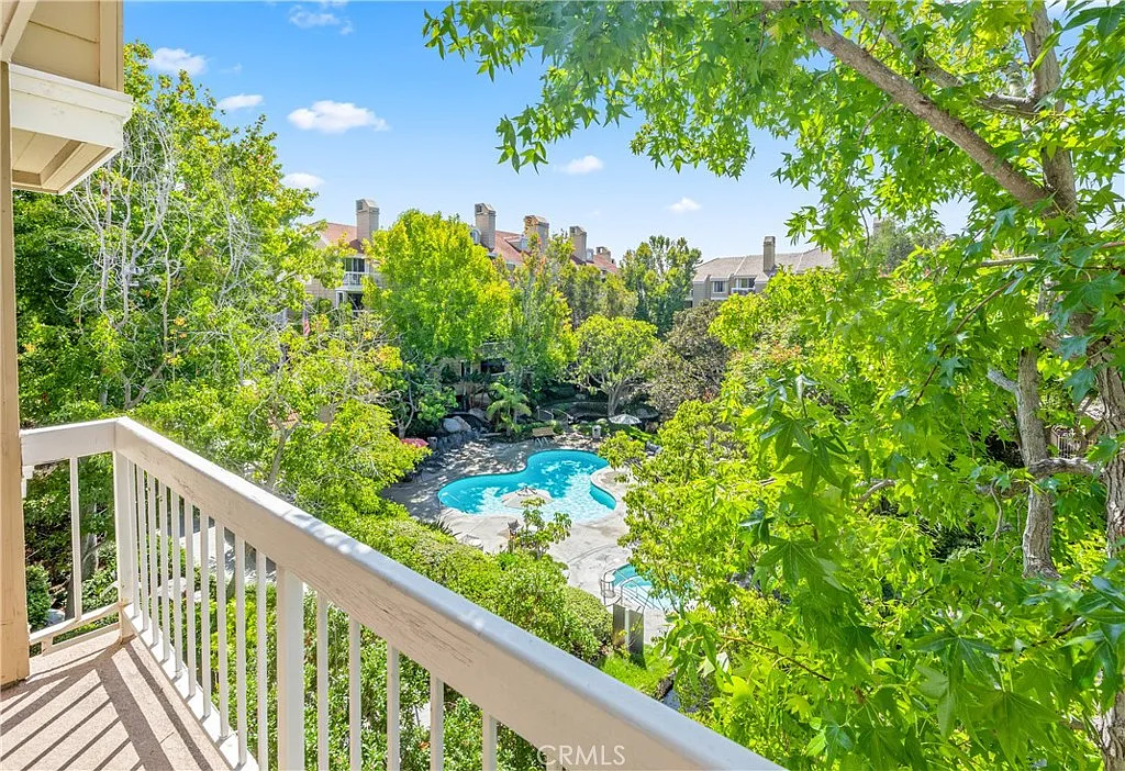 2 bed, 1101 sqft, $3,800 — Photo 1
