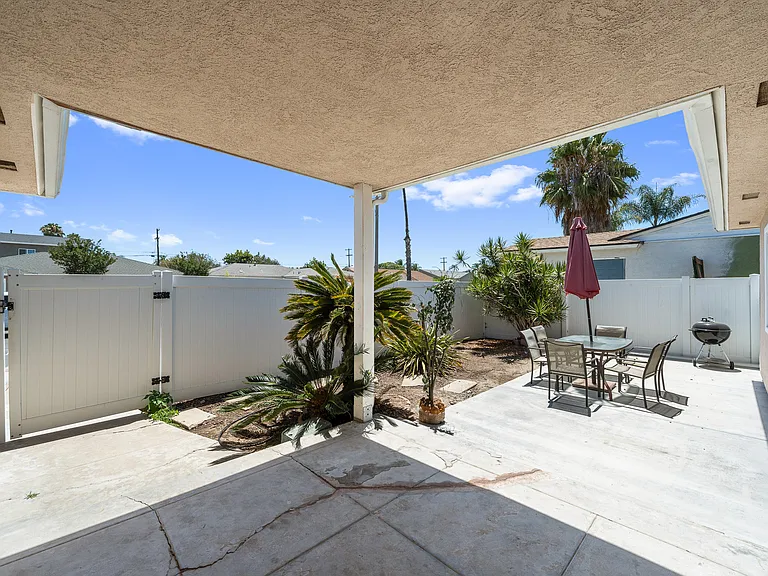 5658 Mary Lane Dr — Photo 37